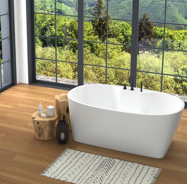 Chilko with faucet deck Freestanding Bath