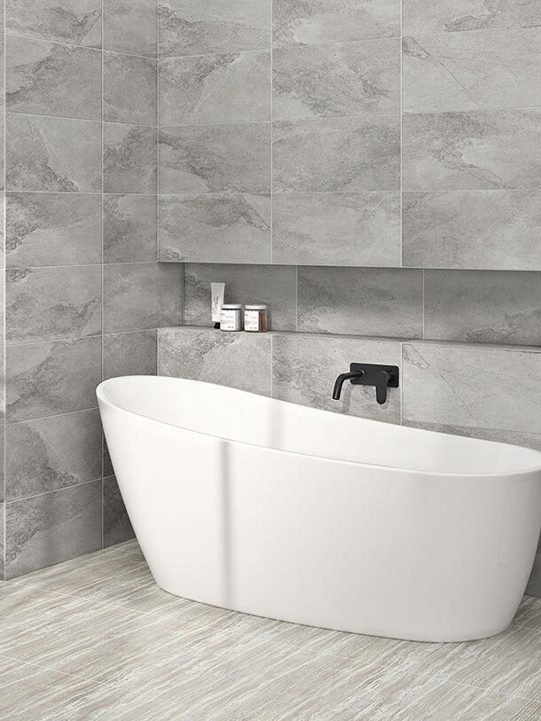 Zitta Freestanding Bathtub, 59 1/2